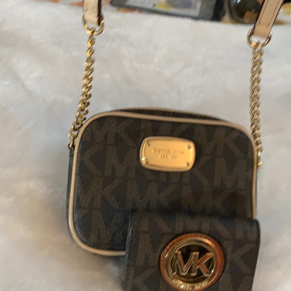 Michael Kors Crossbody